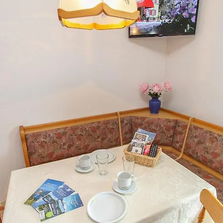 Kronawendthof Farm stay Zell am See