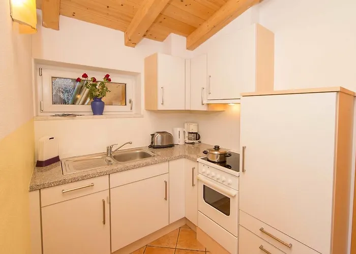 克隆纳文德霍夫公寓 * 滨湖采尔